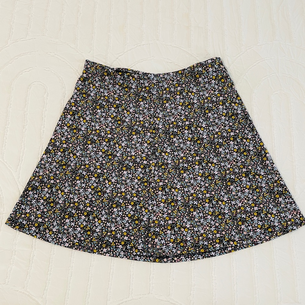 Loft elastic flower mini skirt